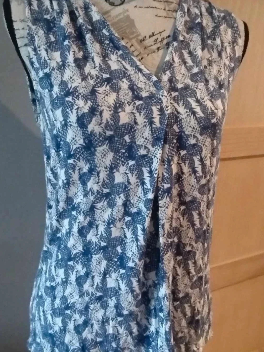 Blauw/wit tanktop, ananas motief, Caroll T36 – photo 2